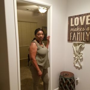 Meet your Posher, Albertha